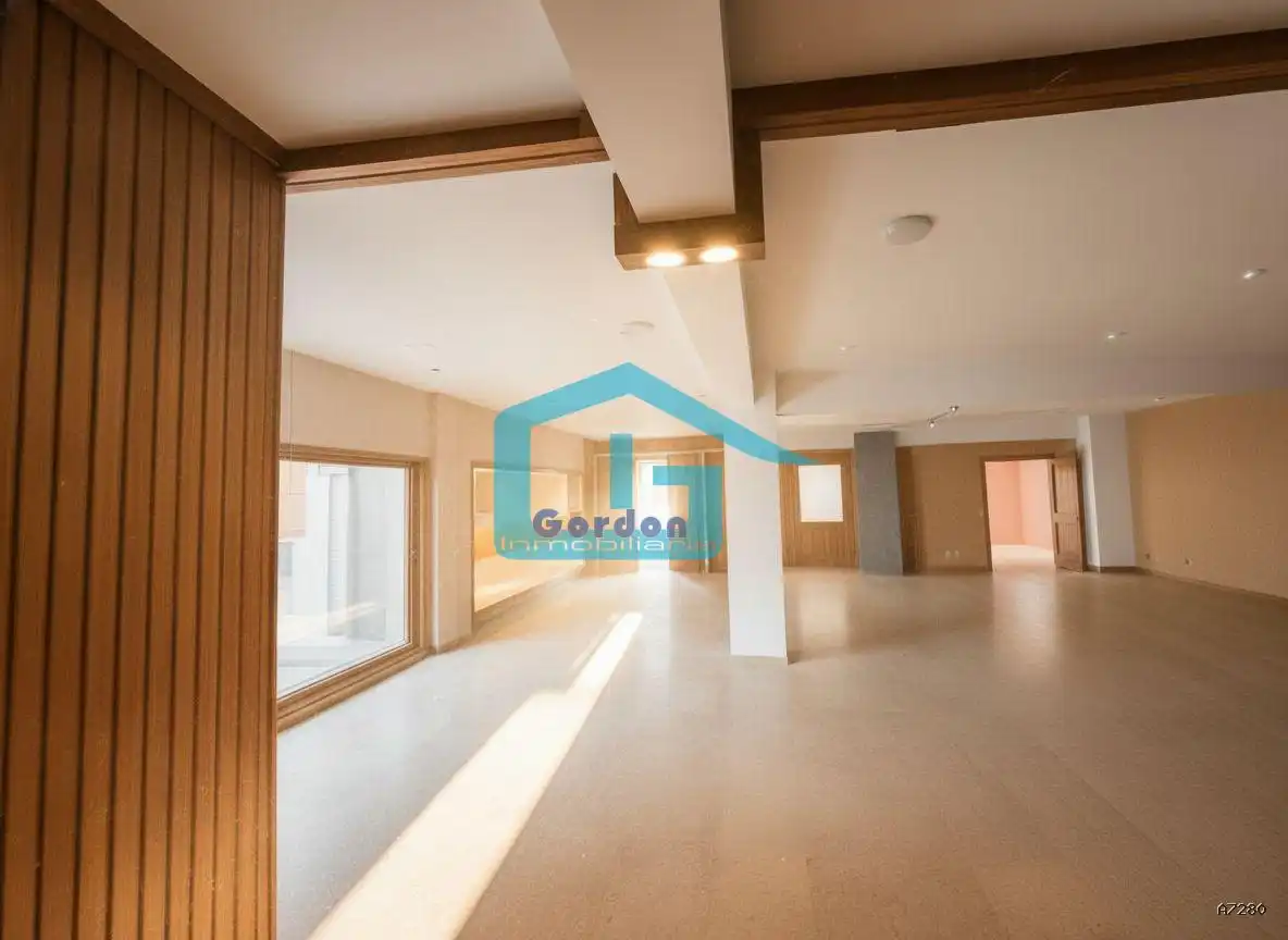 Local comercial en venta en Sanxenxo pueblo