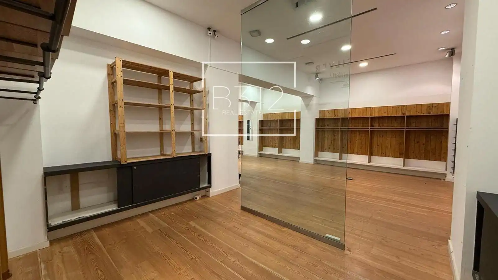 Commercial properties for rent in Barcelona  with Air Conditioner