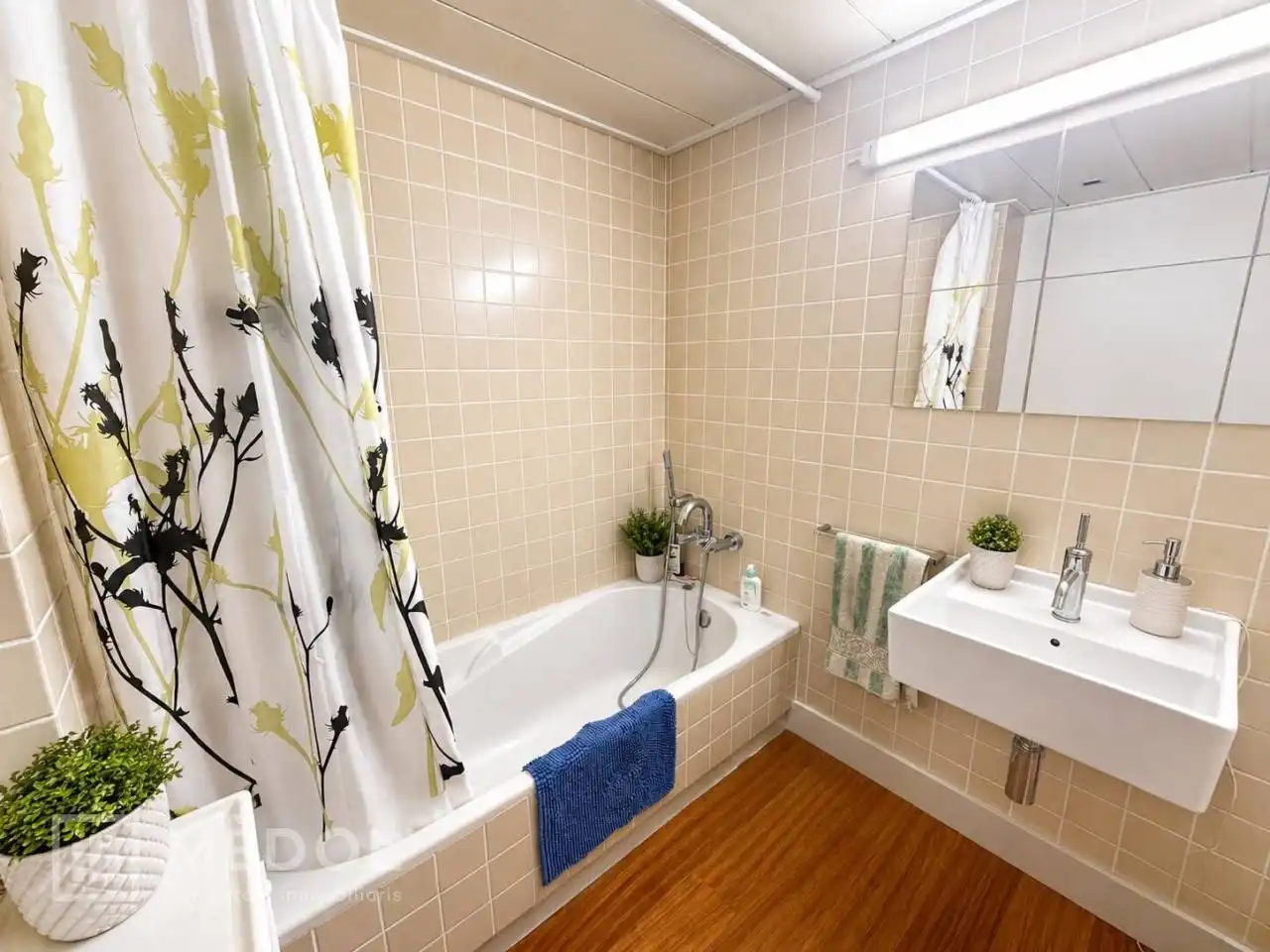 Baño de Piso de alquiler en Tarragona con Aire acondicionado, Calefacción y Parquet