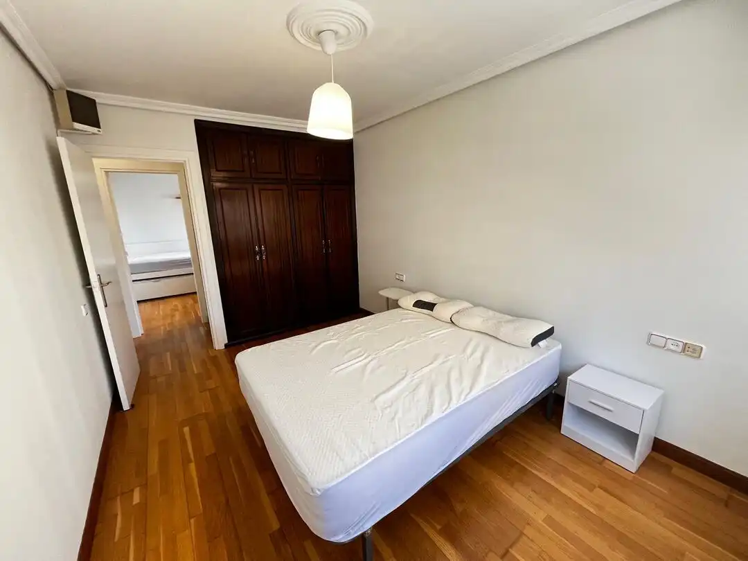 Habitación de Piso de alquiler en Barañáin / Barañain con Calefacción, Horno y Lavadora