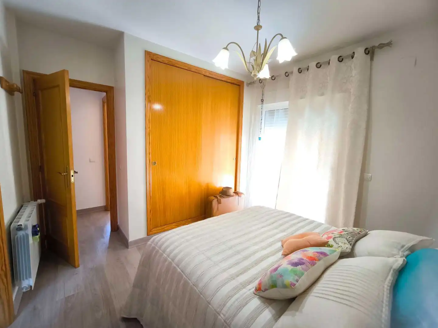 Habitación de Casa o chalet en venta en La Nucia con Aire acondicionado, Calefacción y Jardín privado