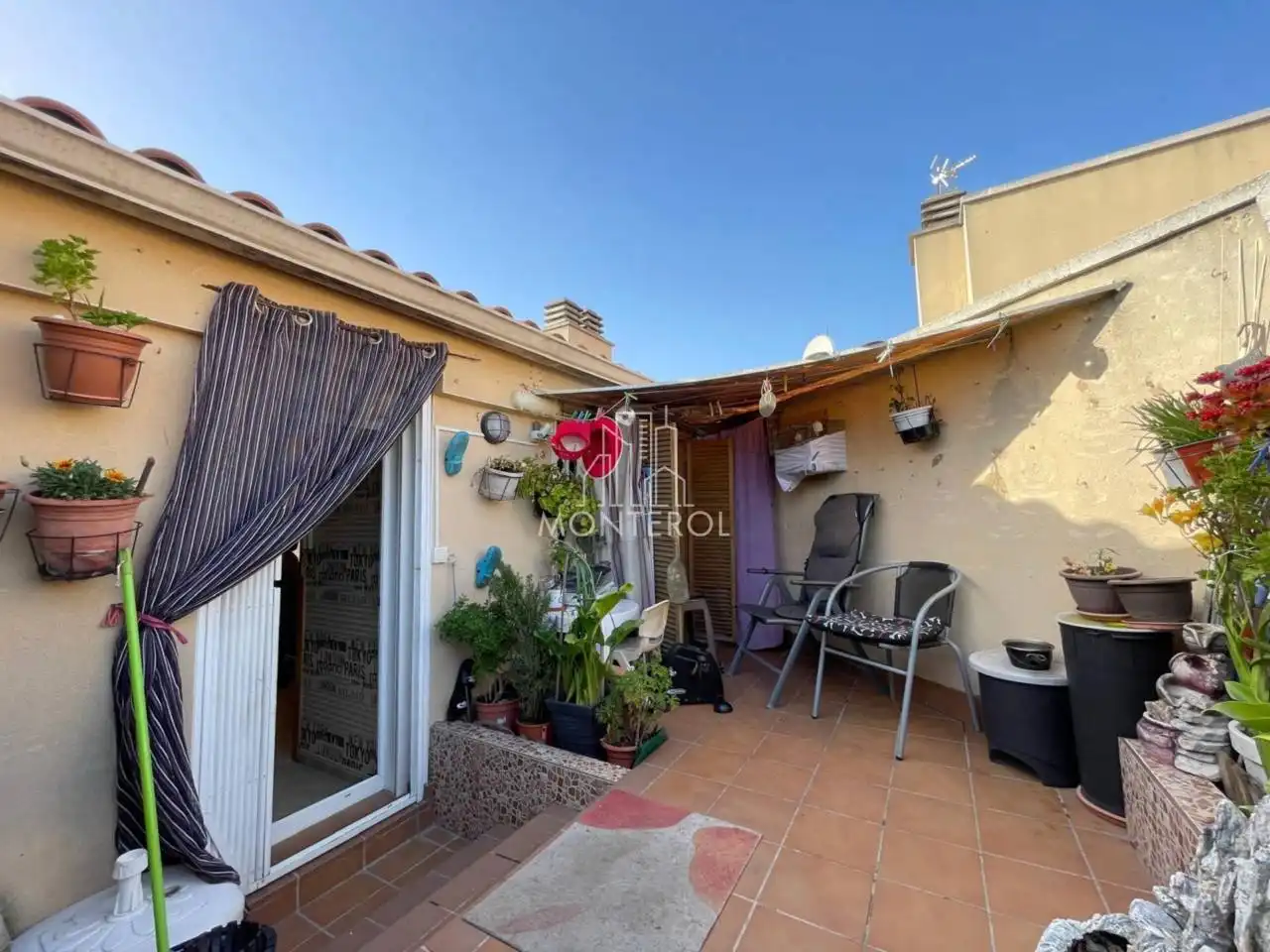 Vista exterior de Dúplex en venta en Rubí con Aire acondicionado, Calefacción y Terraza