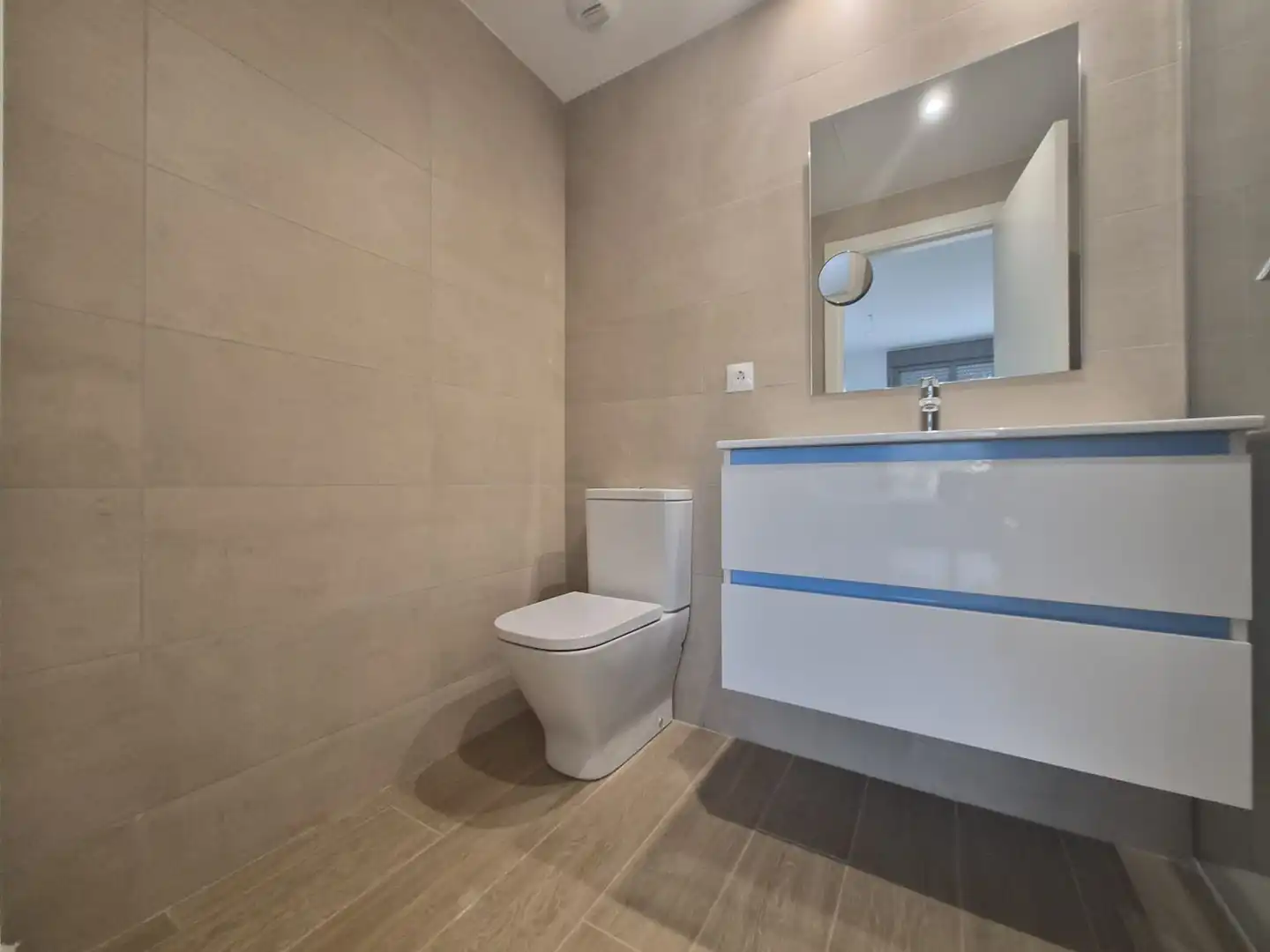 Baño de Piso en venta en Dénia con Aire acondicionado, Calefacción y Terraza
