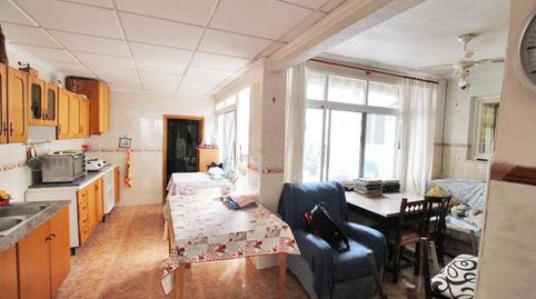 Foto 3 de Casa o xalet en venda a Calle Larramendi, Pueblo, Alicante