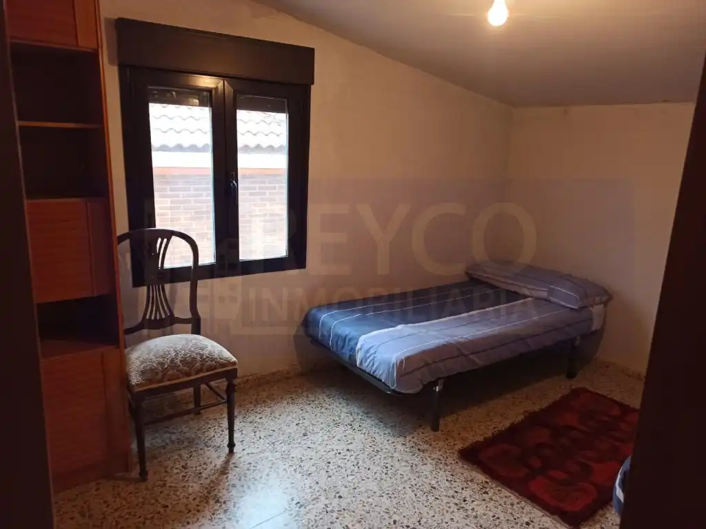 Dormitori de Casa o xalet en venda en Anguiano