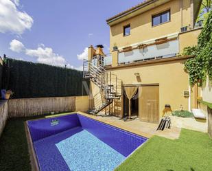 Piscina de Casa o xalet en venda en Manlleu amb Terrassa i Piscina