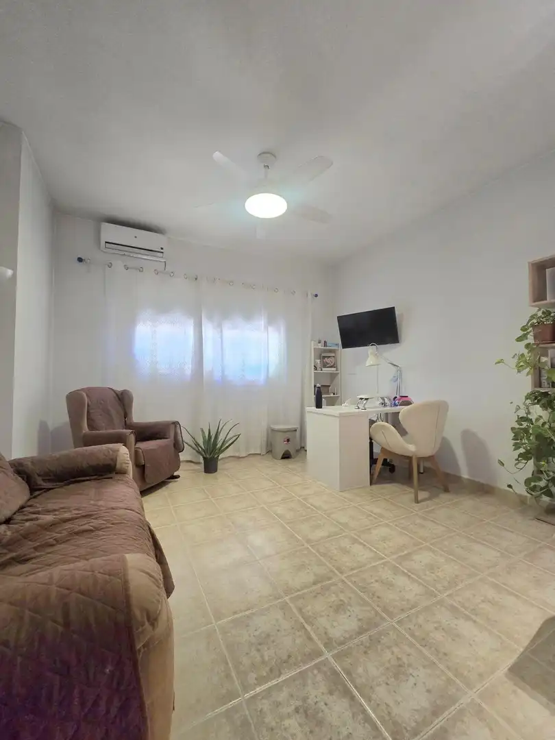 Wohnzimmer von Erdgeschoss zum Verkauf in Murcia mit Klimaanlage und Abstellraum