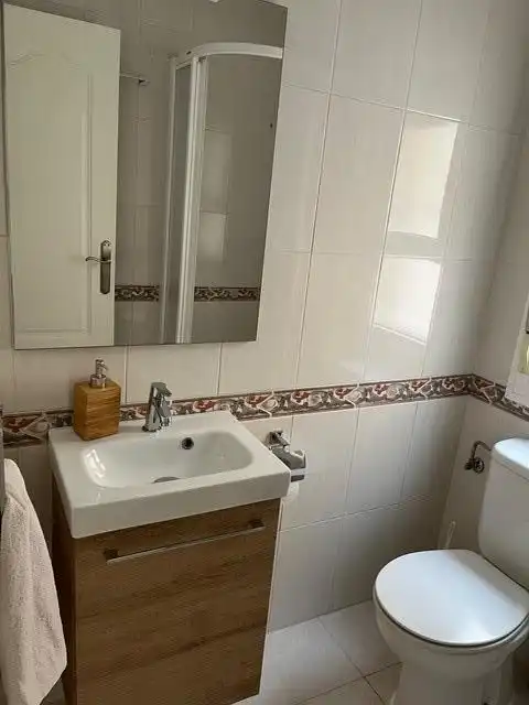 Bany de Planta baixa en venda en Los Alcázares amb Aire condicionat, Calefacció i Jardí privat