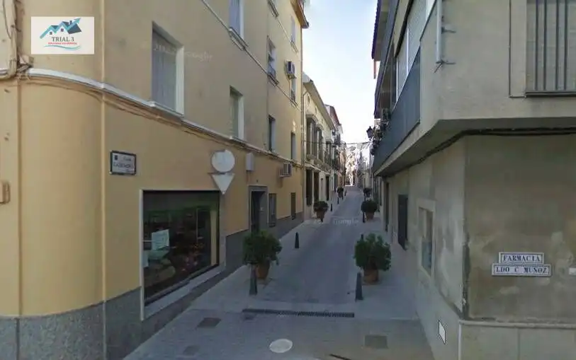 Flat with lift for sale in Calle LADEMORA