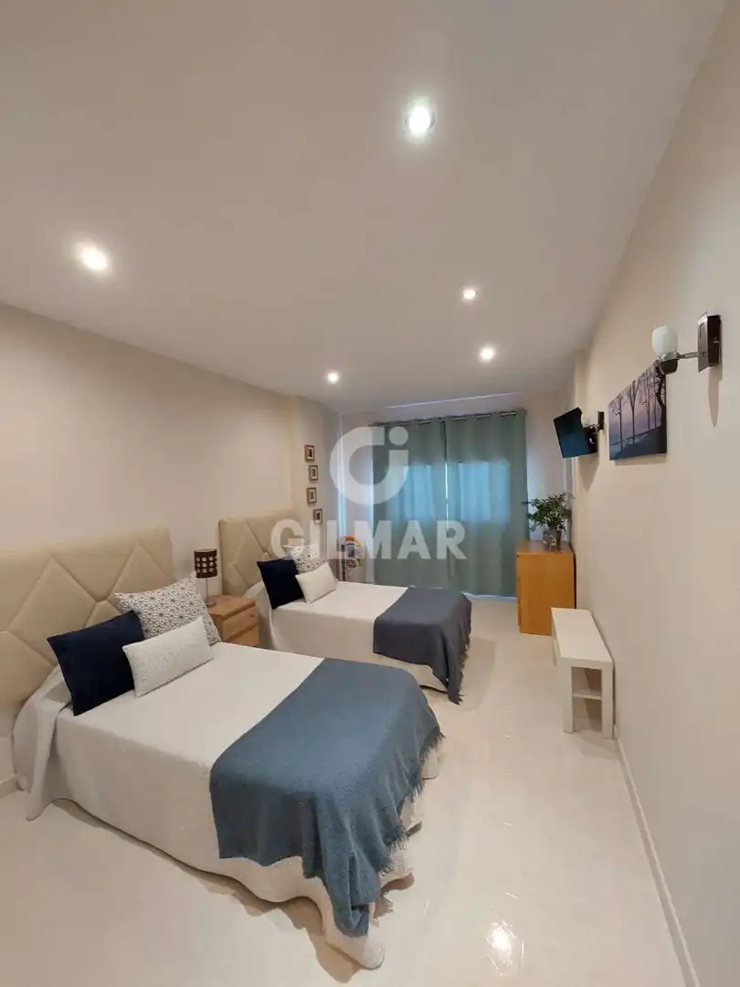 Dormitori de Apartament en venda en Adeje amb Jardí privat, Terrassa i Traster