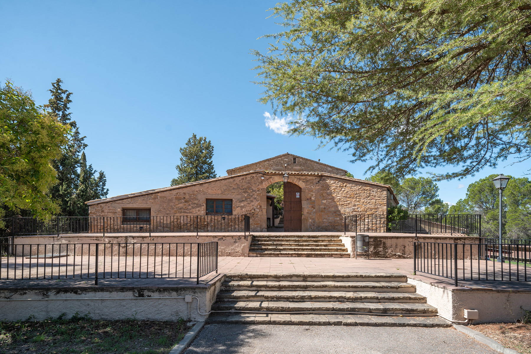 Vista exterior de Casa o xalet en venda en Castellbell i el Vilar amb Jardí privat, Terrassa i Traster