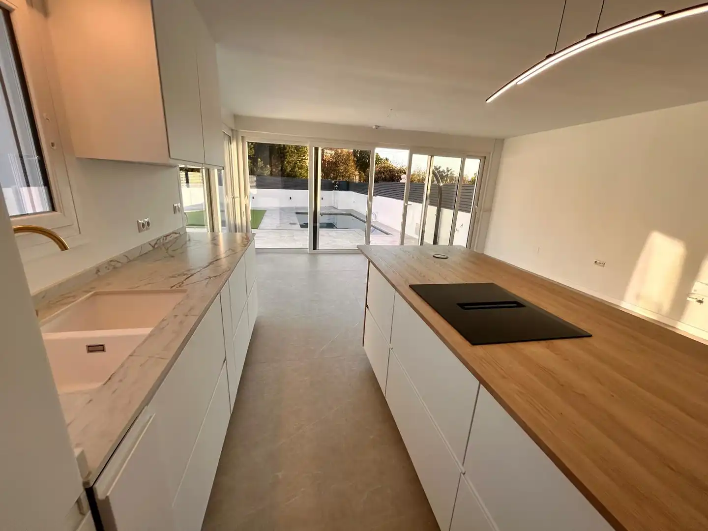 Kitchen of Houses for sale in Marbella  with Air Conditioner, Heating and Private garden