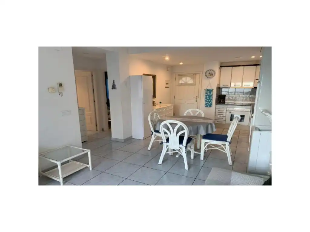 Piso con ascensor en venta en Calle De Joanot Martorell 5, imagen 4
