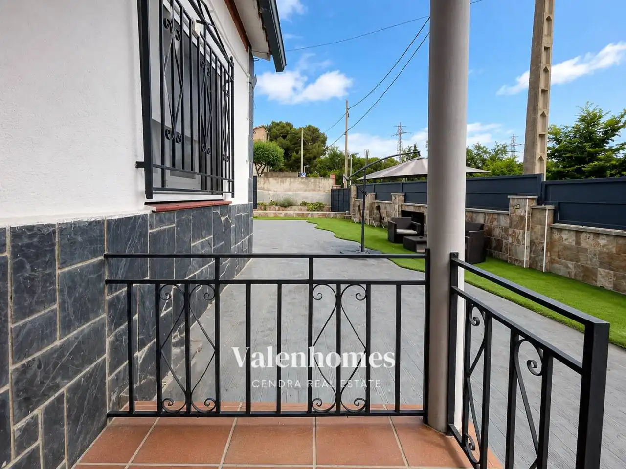 Exterior view of Houses for sale in Lliçà d'Amunt  with Air Conditioner, Private garden and Furnished
