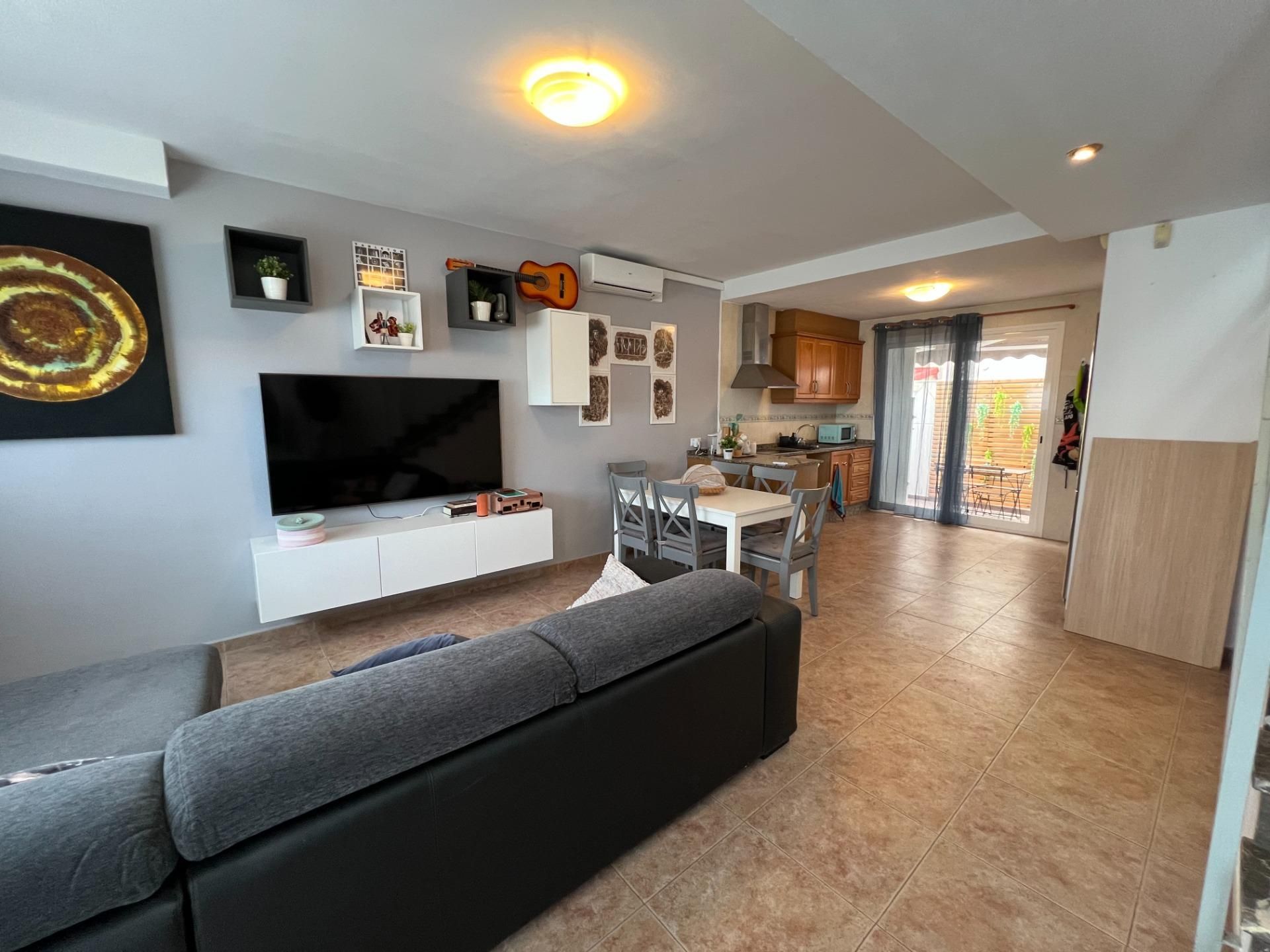 Sala d'estar de Casa adosada de lloguer en Marines amb Terrassa