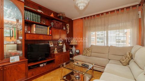 Foto 3 de Piso en venta en Pueblo Nuevo, Madrid Capital