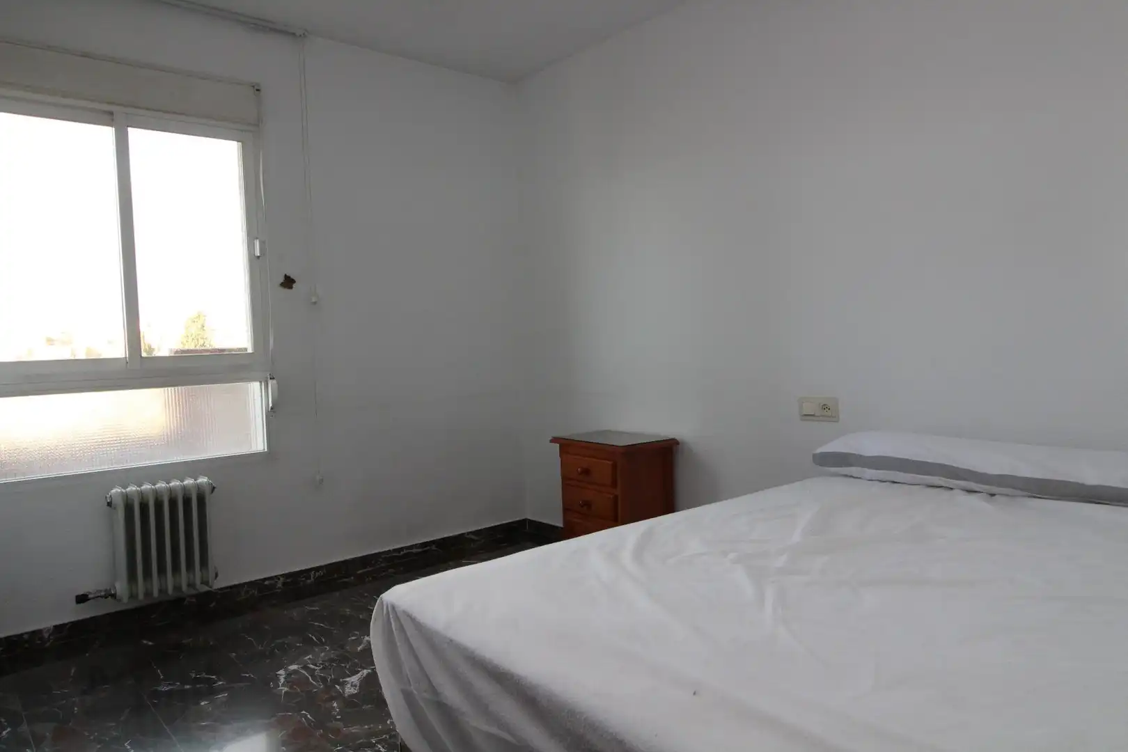 Habitación de Piso de alquiler en Granada con Aire acondicionado, Calefacción y Terraza