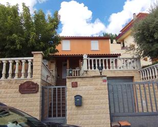 Vista exterior de Casa o xalet en venda en Barberà de la Conca amb Aire condicionat, Terrassa i Balcó