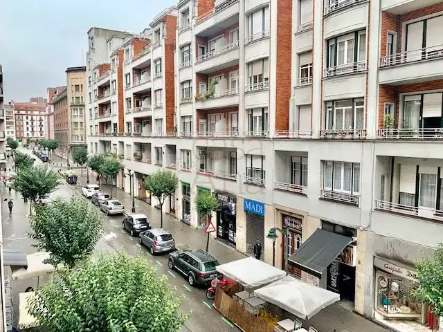 Exterior view of Flat for rent in Bilbao   with Heating