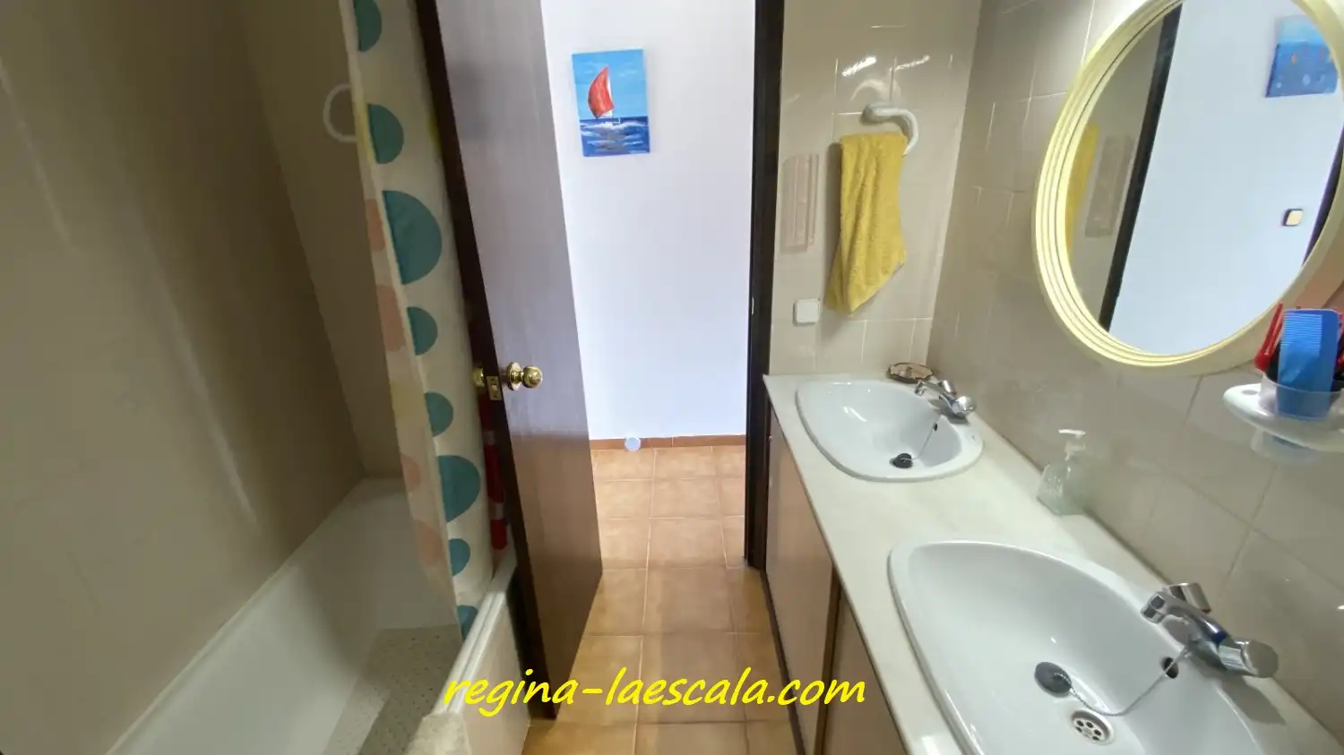Badezimmer von Dachboden zum Verkauf in L'Escala mit Terrasse, Möbliert und Mikrowelle