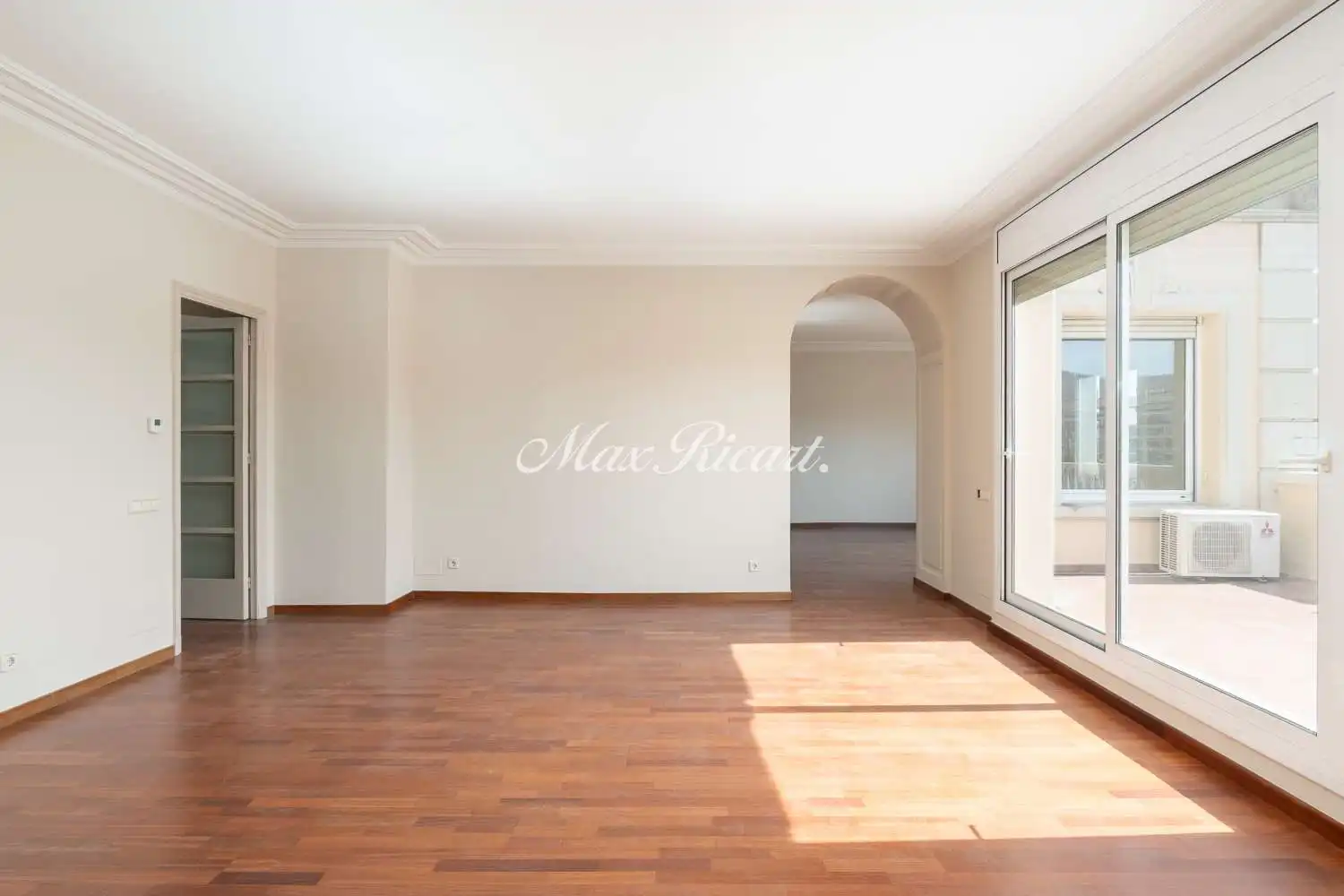 Sala de estar de Ático de alquiler en Barcelona con Aire acondicionado, Calefacción y Terraza