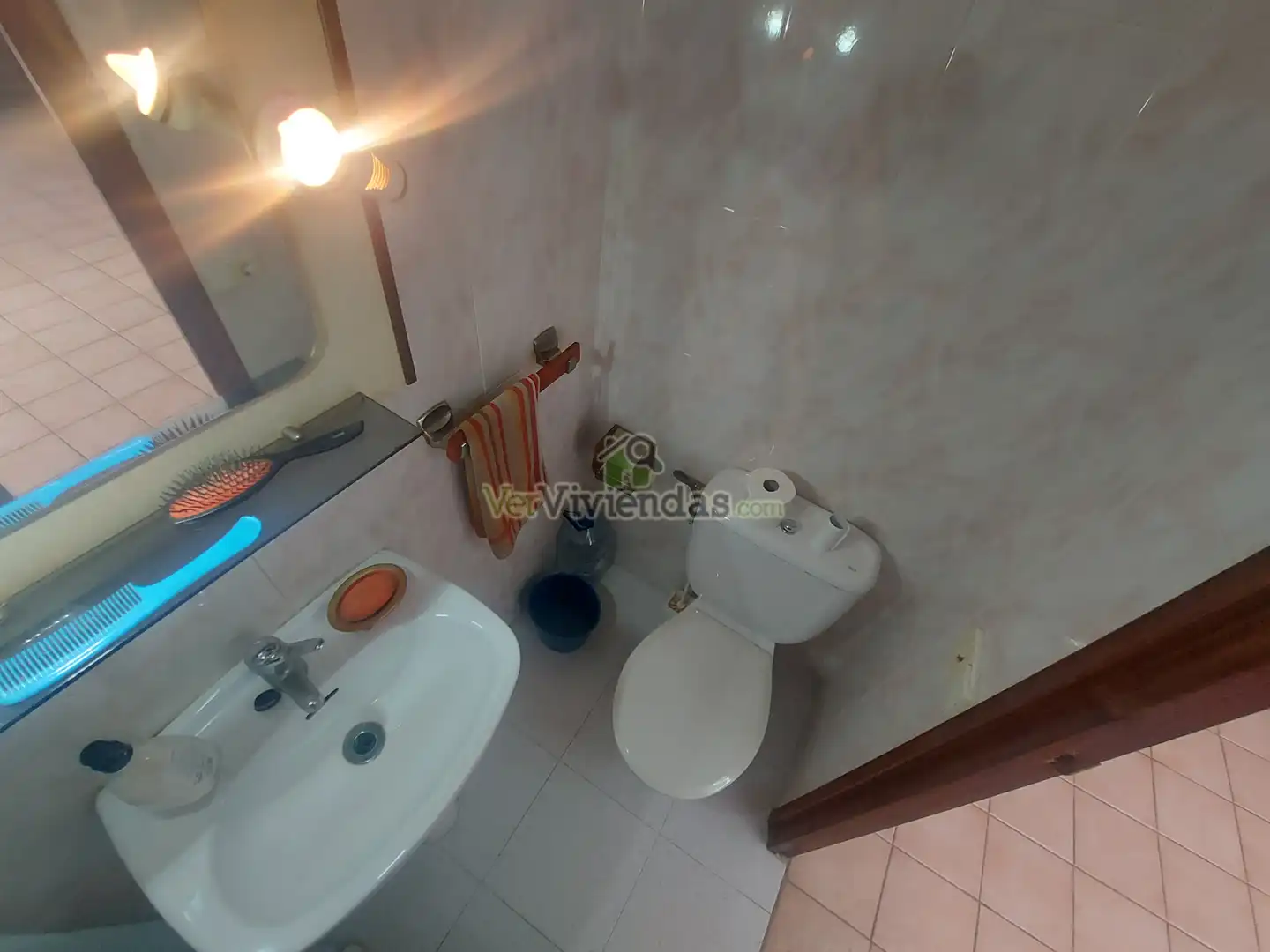 Bathroom of Houses for sale in Sant Vicenç Dels Horts  with Air Conditioner, Heating and Private garden