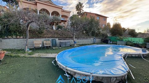 Encantador Chalet en Piera con Piscina y Garaje