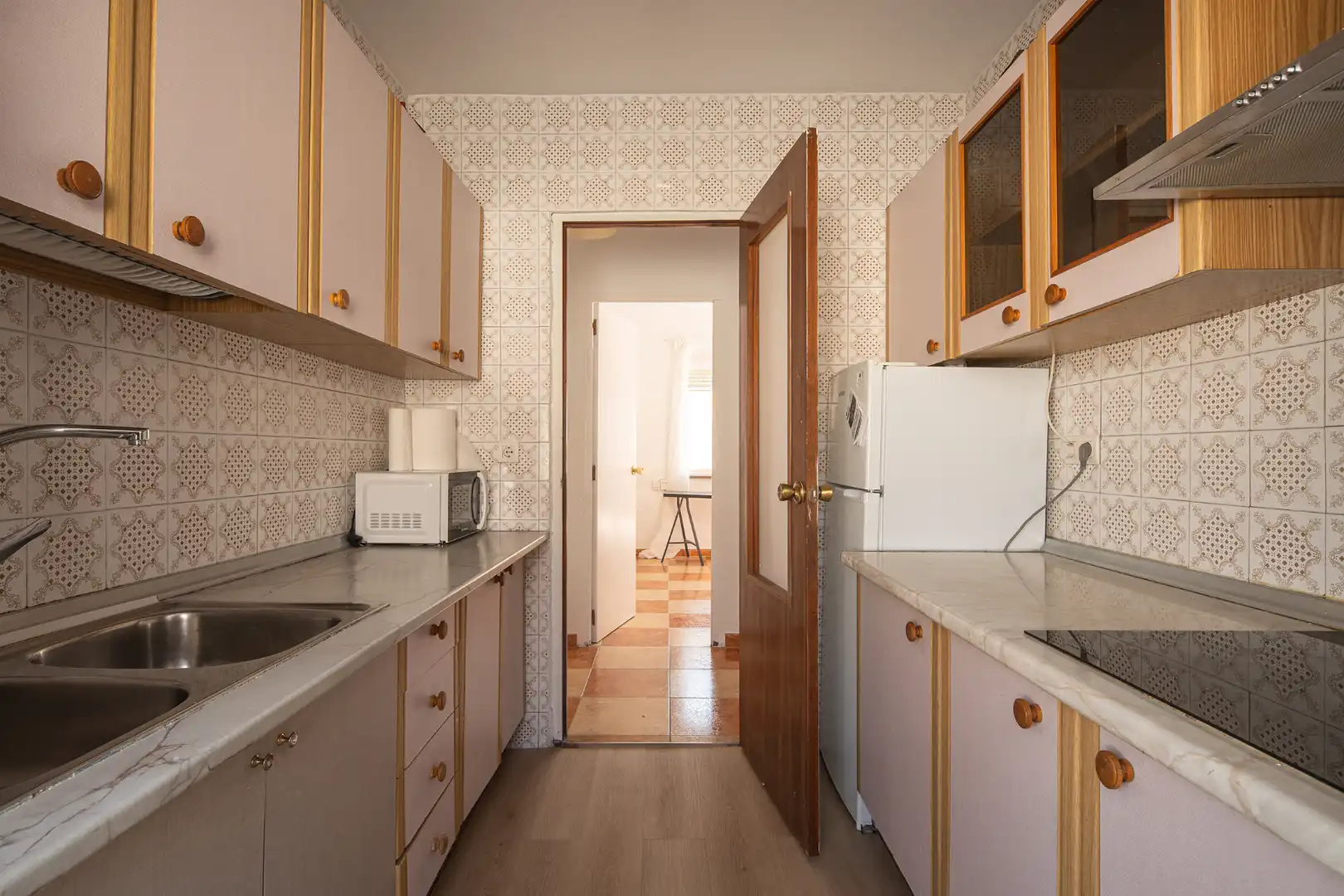Küche von Wohnung zum Verkauf in Granada mit Parkett, Möbliert und Ofen