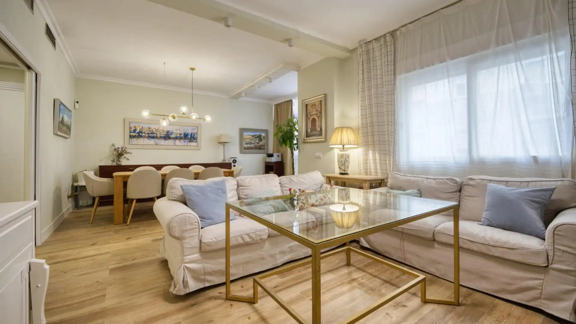 Living room of Flat for sale in  Sevilla Capital  with Air Conditioner and Storage room