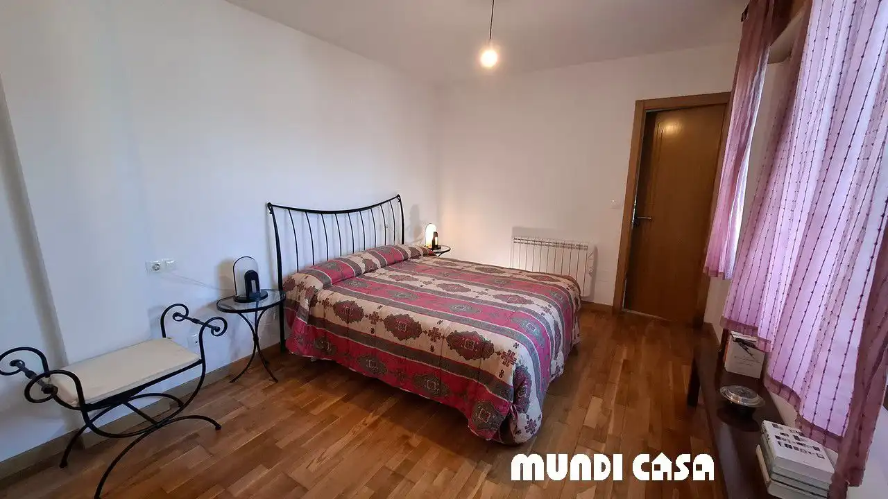 Habitación de Ático de alquiler en Rianxo con Calefacción, Terraza y Trastero