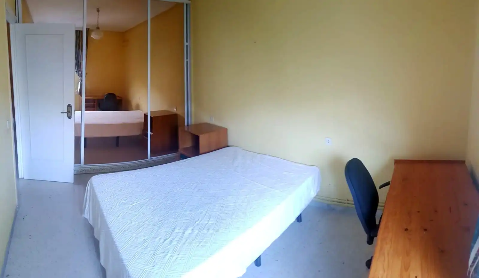 Bedroom of Flat for rent in Cáceres  with Heating, Terrace and Furnished