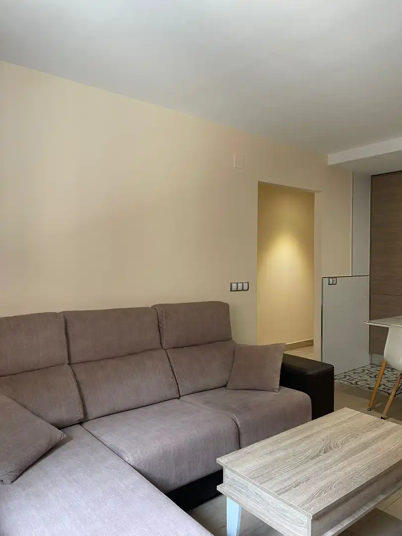 Flat for rent in Calle de las Escuelas, Centro Ciudad