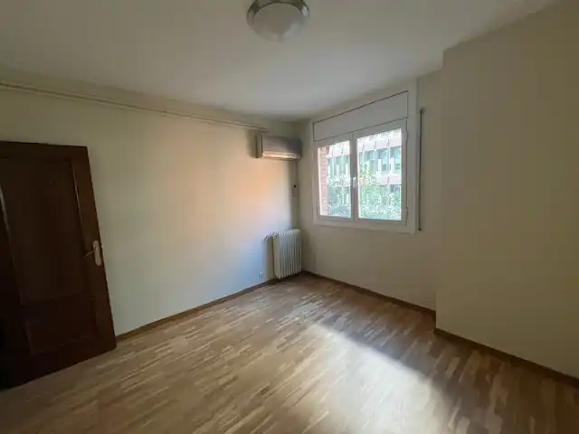 Habitación de Piso de alquiler en Barcelona con Aire acondicionado, Calefacción y Parquet