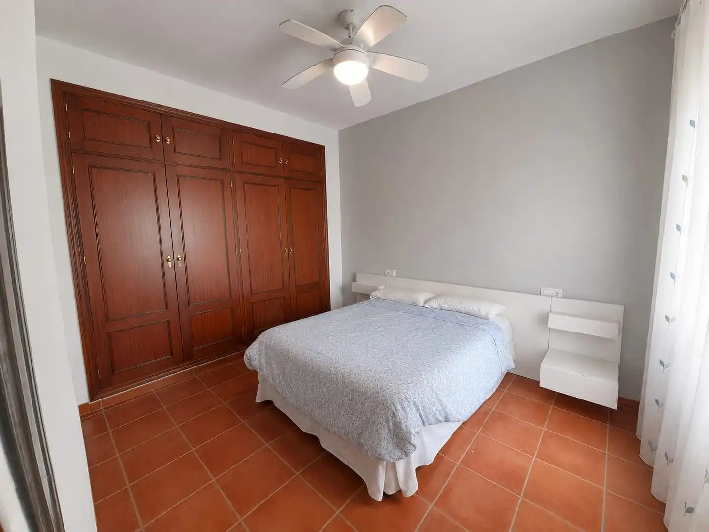 Habitación de Casa adosada en venta en Sanlúcar de Barrameda con Terraza y Trastero
