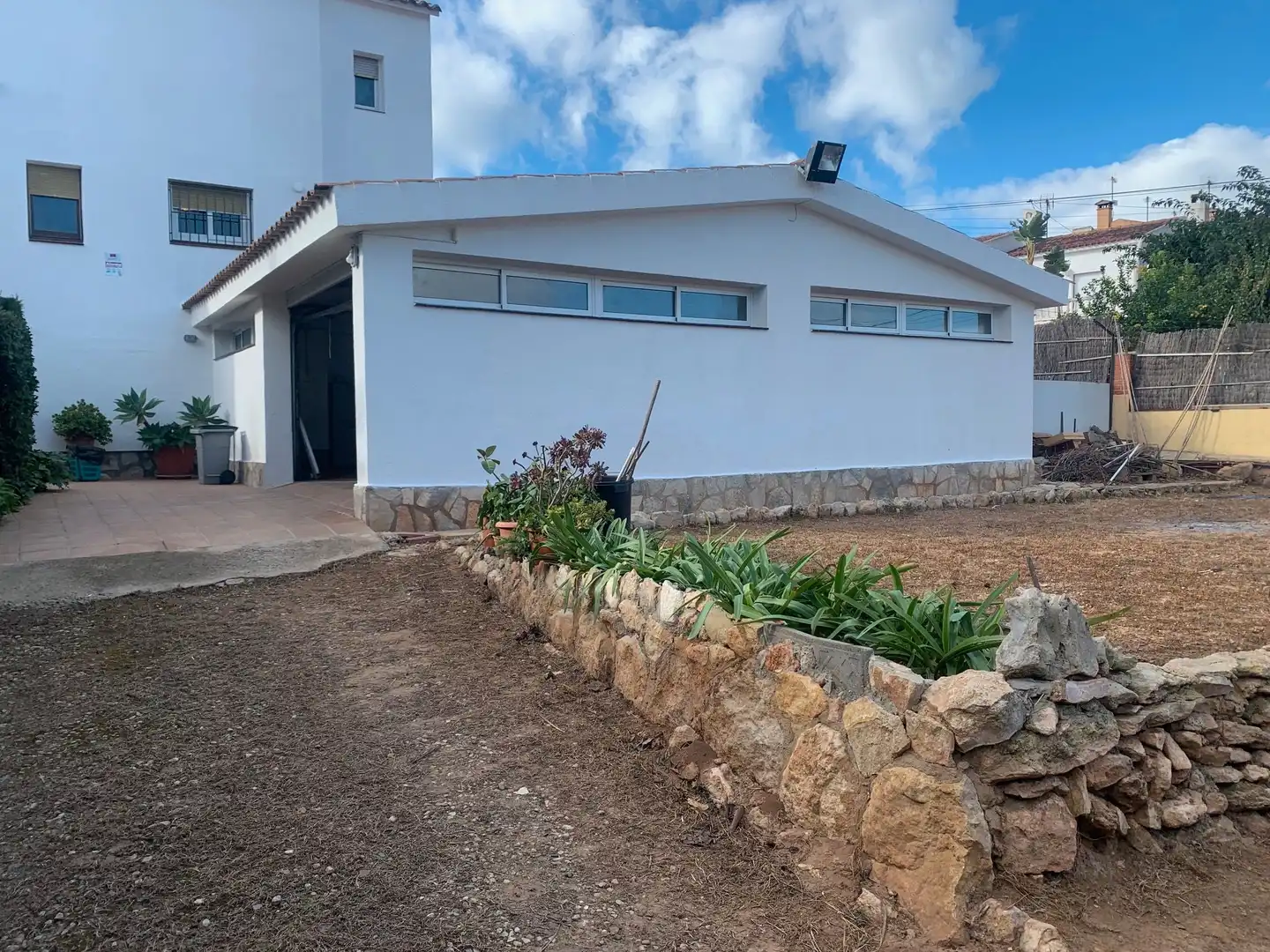 Vista exterior de Casa o xalet en venda en Torredembarra amb Aire condicionat, Calefacció i Jardí privat