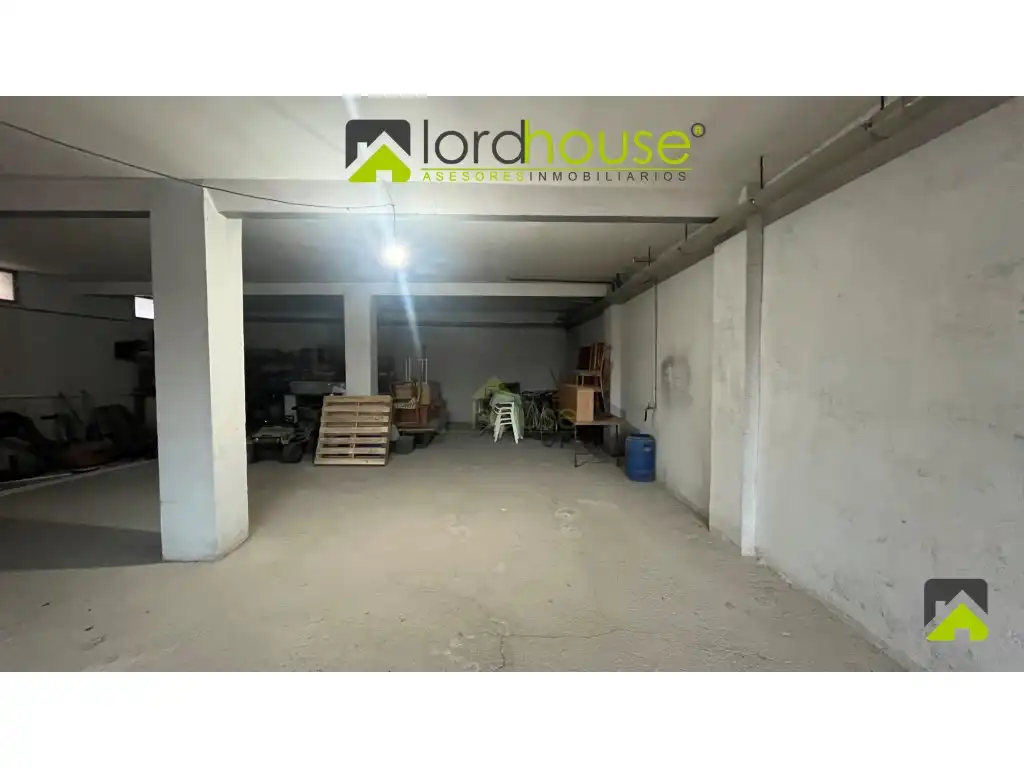 Nave industrial en venta en Lorca
