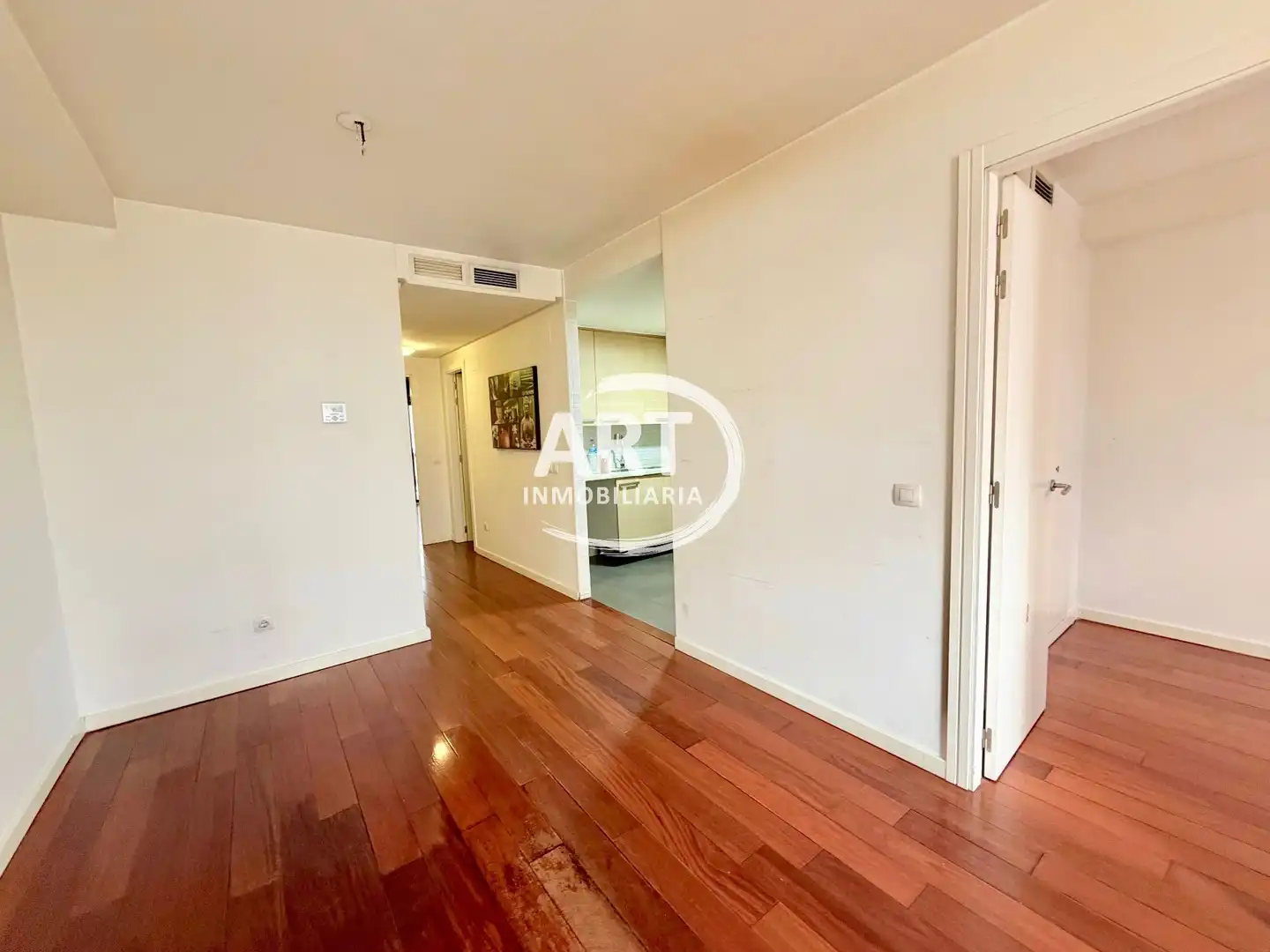 Exterior view of Flat for rent in Ciutat Vella 