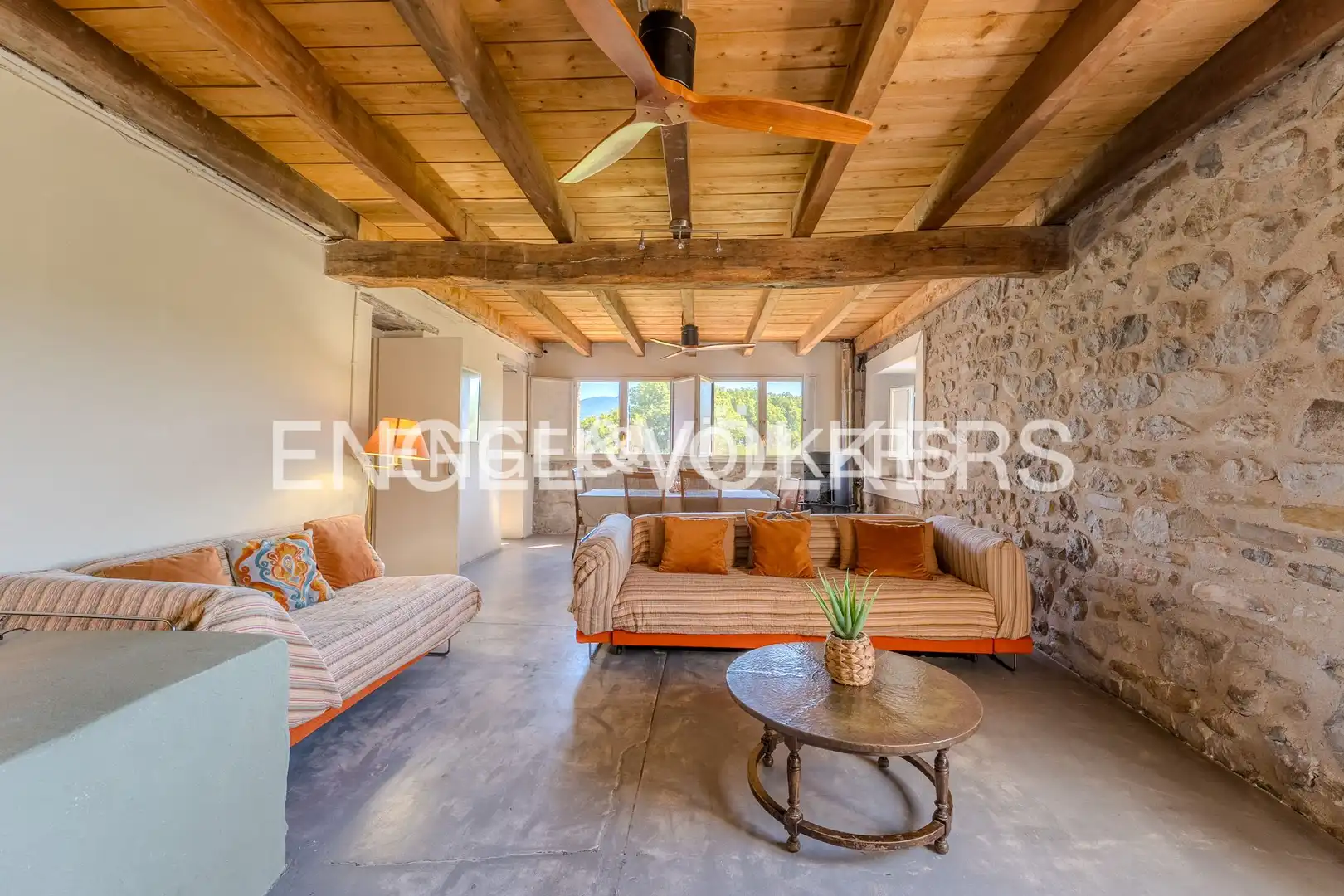 Sala d'estar de Finca rústica en venda en Argelaguer amb Calefacció, Jardí privat i Traster
