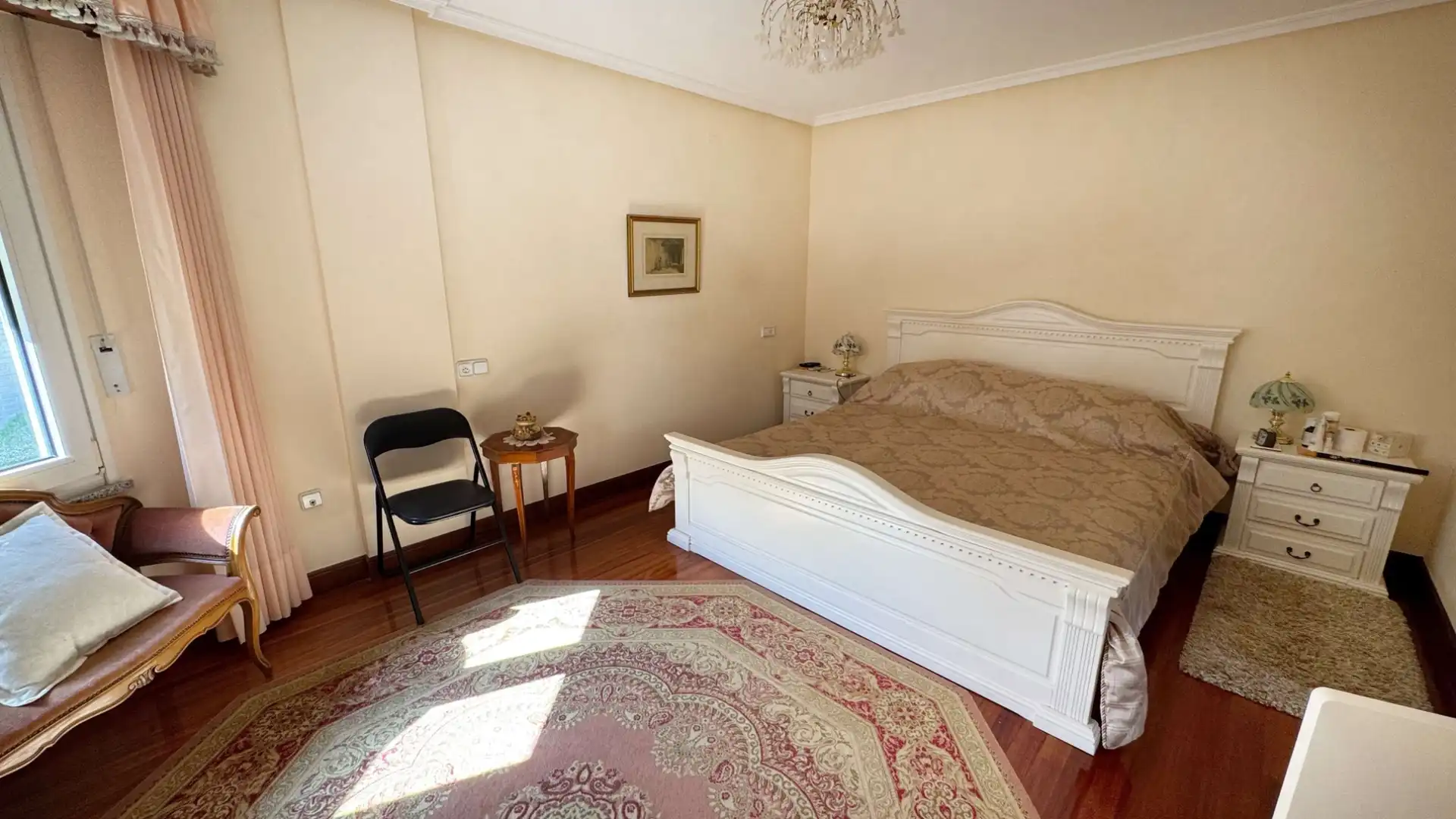 Habitación de Casa o chalet en venta en L'Alfàs del Pi con Piscina