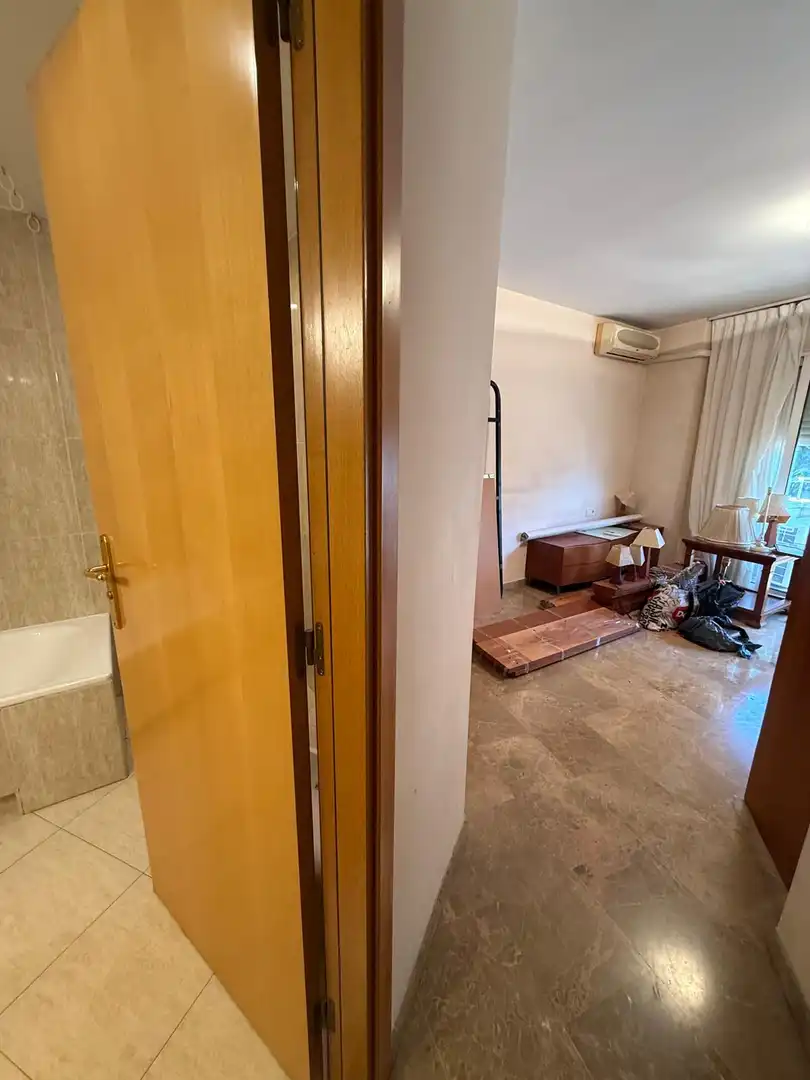 Piso en venta en L'Hospitalet de Llobregat con Balcón