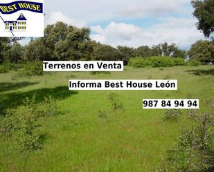 Country house for sale in Villaquilambre