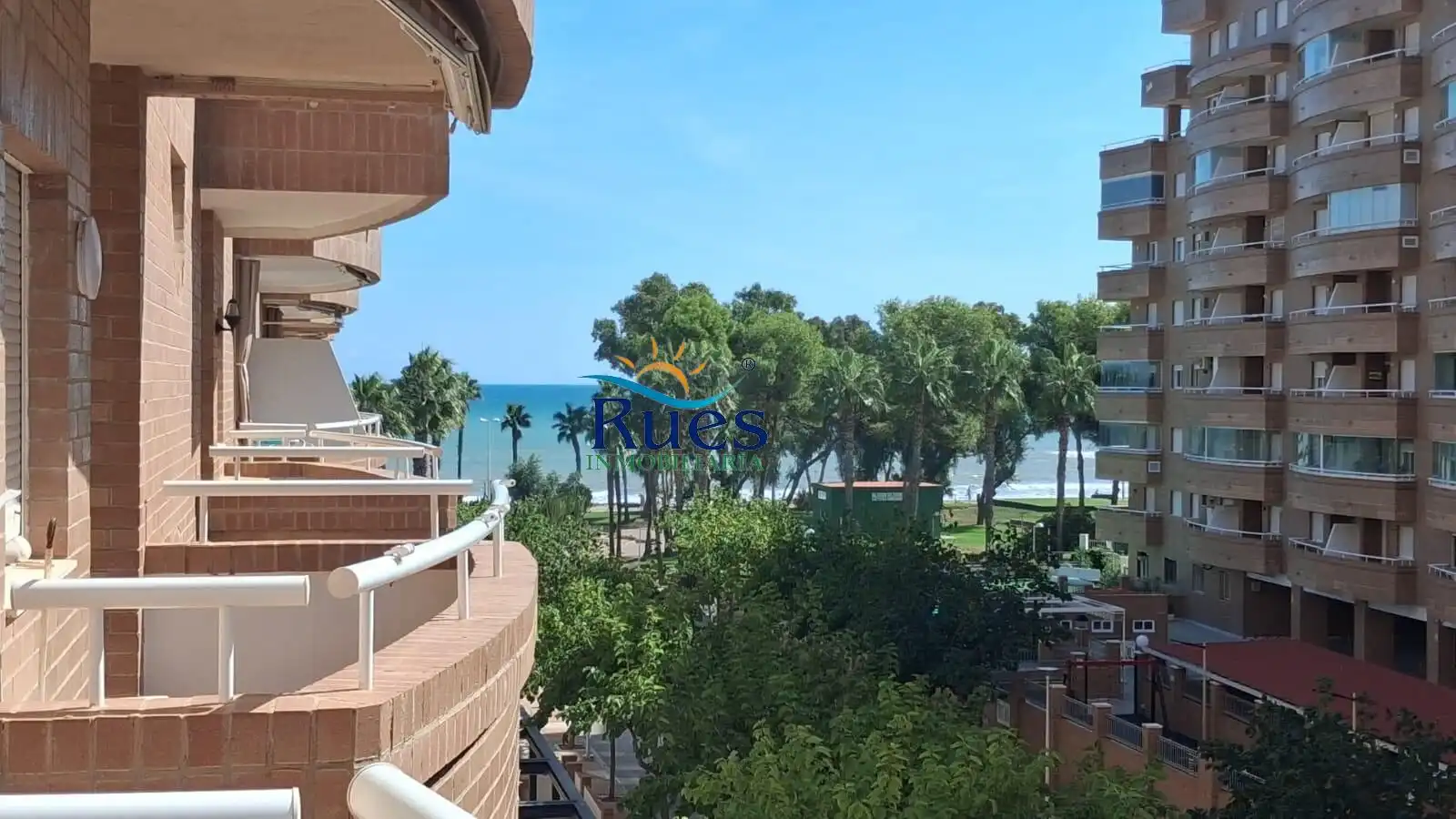 Wohnung mit Pool zum Verkauf in Calle AMPLARIES