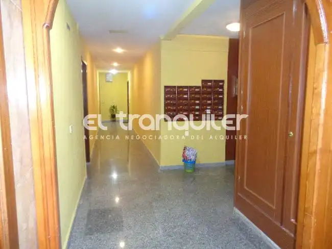 Flat for rent in Calle Maestro Arbós, La Alhóndiga