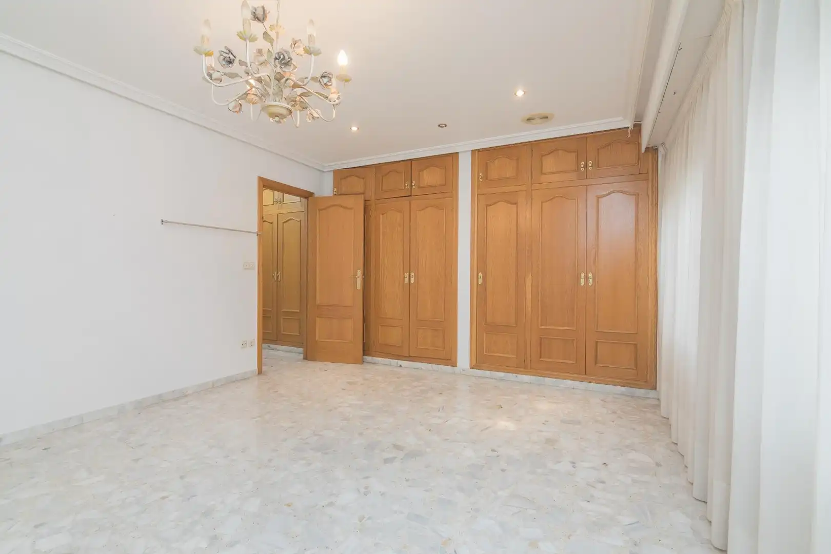 Schlafzimmer von Haus oder Chalet zum Verkauf in Elche / Elx