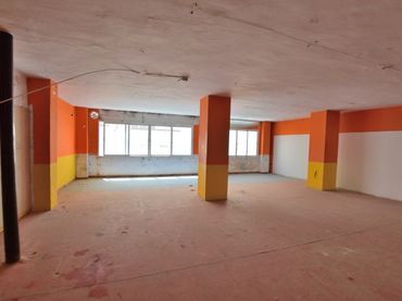 Local comercial en venda a San Rafael