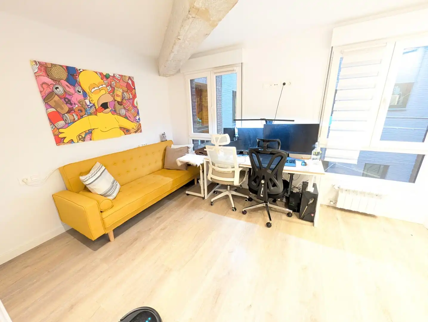 Sala de estar de Piso en venta en Oviedo  con Calefacción, Parquet y Terraza