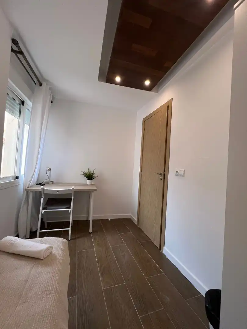 Room in Pasaje Mármoles, 3, Perchel Norte