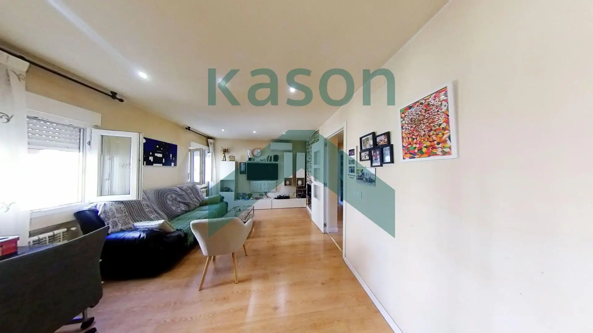 Living room of Flat for sale in Madrid  with Air Conditioner and Heating