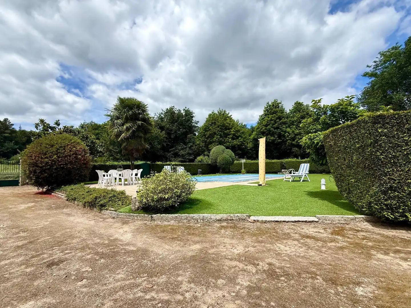 Piscina de Casa o chalet en venta en San Amaro con Calefacción, Jardín privado y Parquet