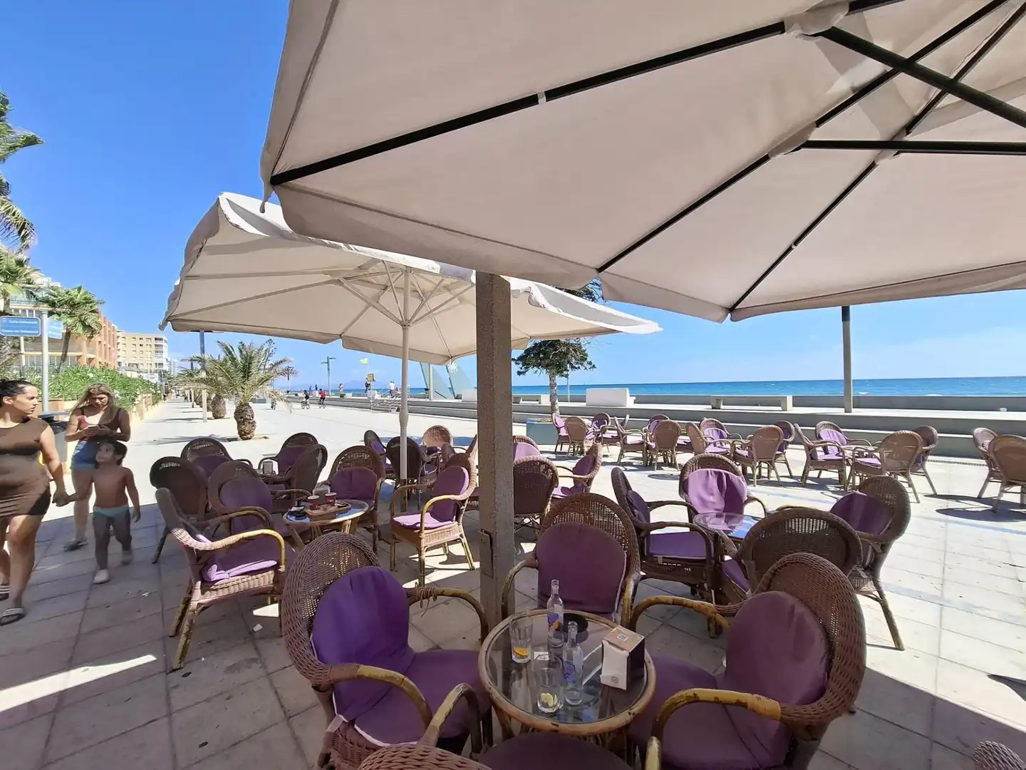 Business premises for transfer in Playa Morro de Gos, imagen 3